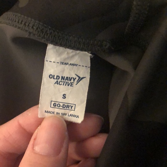 Camo old navy maternity workout bike shorts - Picture 3 of 3